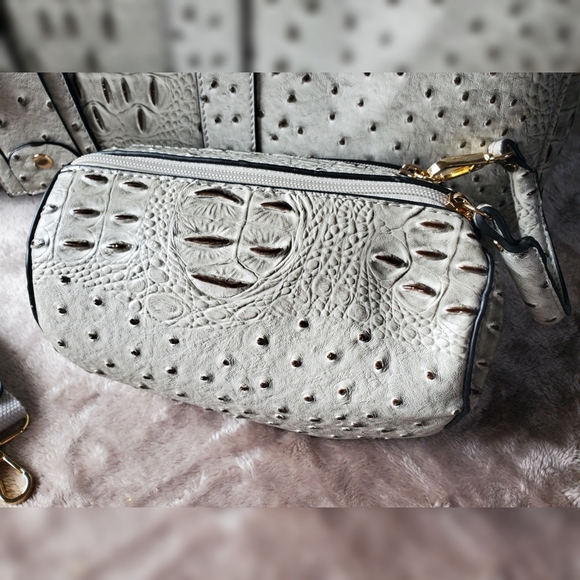 *New* Le Miel Vegan Light Gray Duffle set - Picture 4 of 6